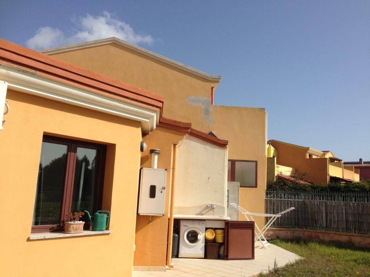 Villa Aurora Chia Exterior photo